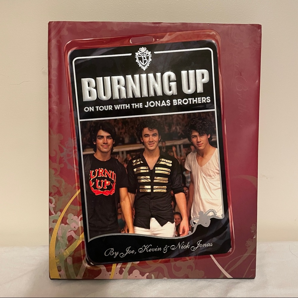 Like New “Burning Up On Tour With The Jonas Brothers” Book